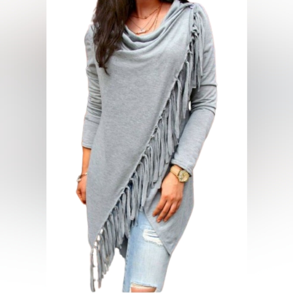 unbranded Tops - Bohemian Style Gray Fringe Button Top Women's Size Small Boho Festival